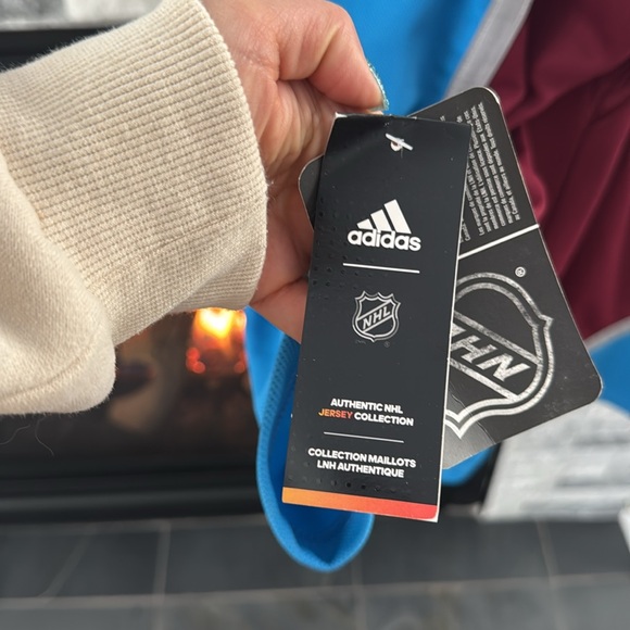 Colorado Avalanche Cale Makar Jersey - Picture 3 of 4